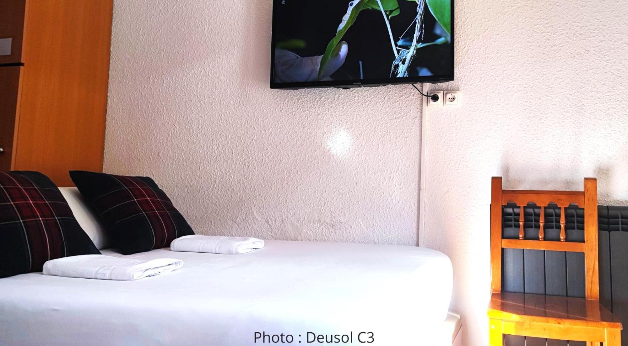 Ac Apartaments Vall D'انكلس المظهر الخارجي الصورة